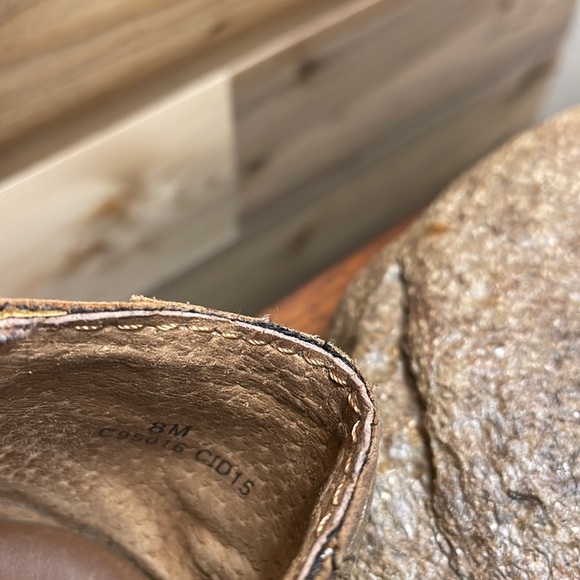 Size 8 natural leather b.o.c. shoes - Picture 6 of 14